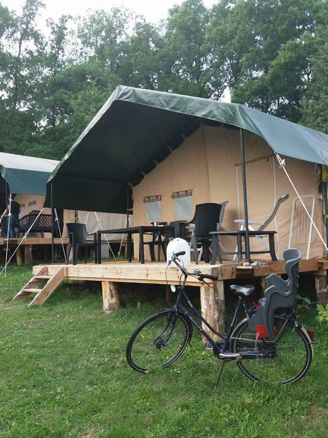 Safari Tent At Camping Le Roptai Hotel Rochefort Esterno foto